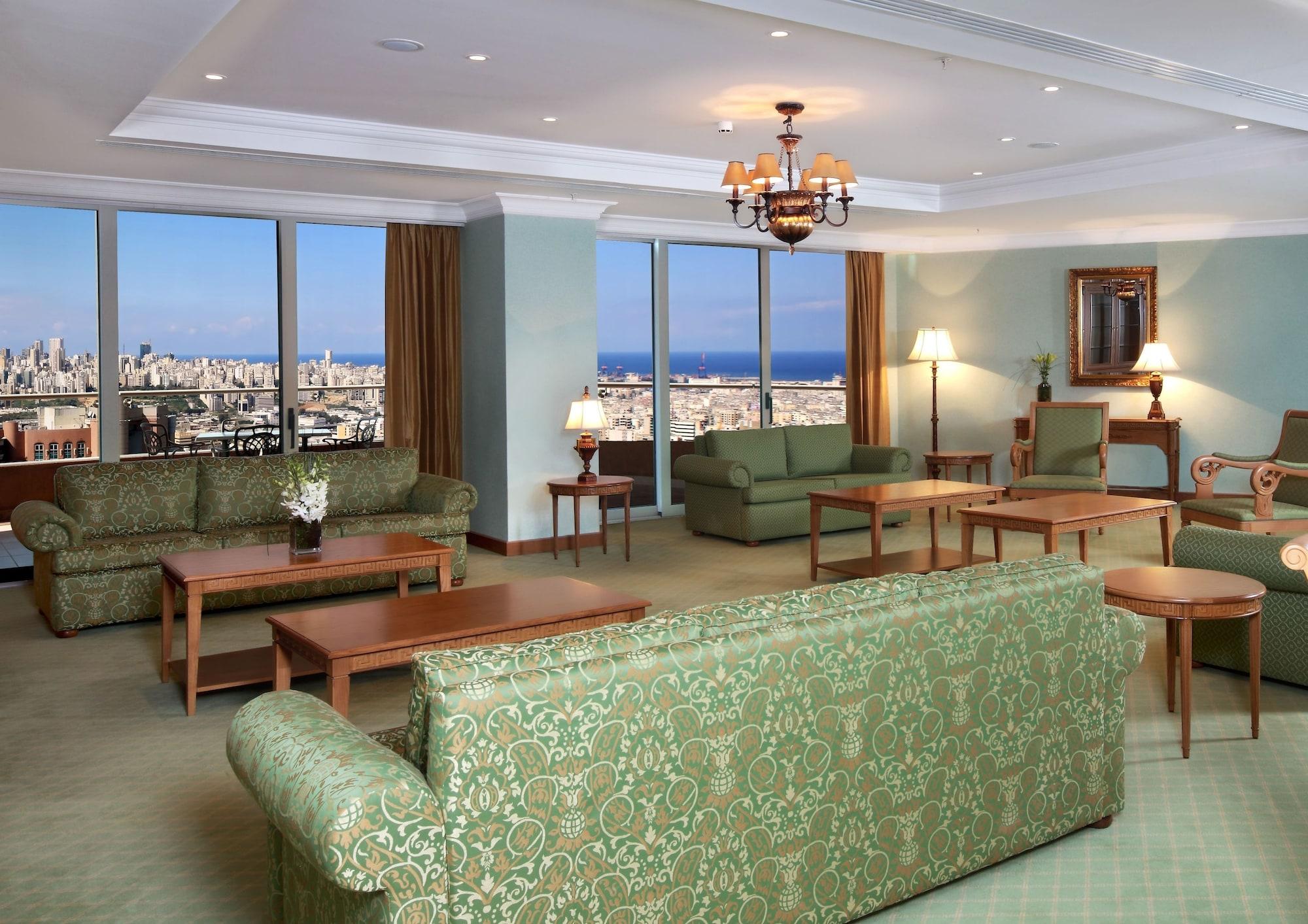 Hilton Beirut Habtoor Grand Hotel Extérieur photo